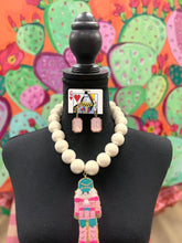 Load image into Gallery viewer, BeJewel Hoops