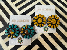 Load image into Gallery viewer, Poppy Stud