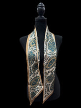 Load image into Gallery viewer, Wide Neck Tie