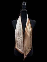 Load image into Gallery viewer, Wide Neck Tie