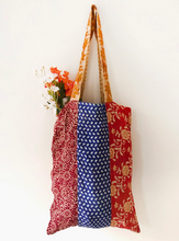Load image into Gallery viewer, Sari Shopper Tote