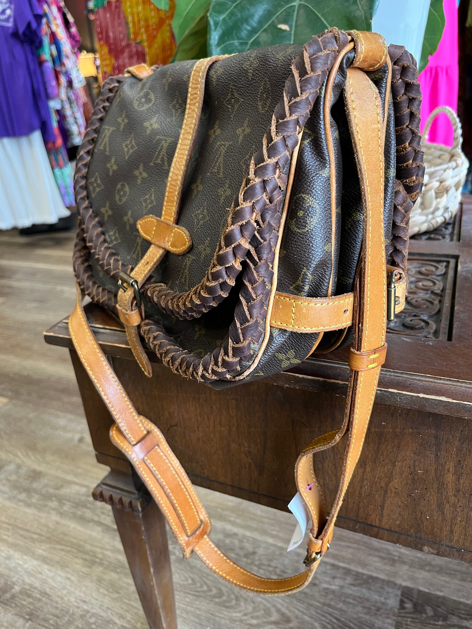 Saumur Saddle LV Bag – Unorthodox